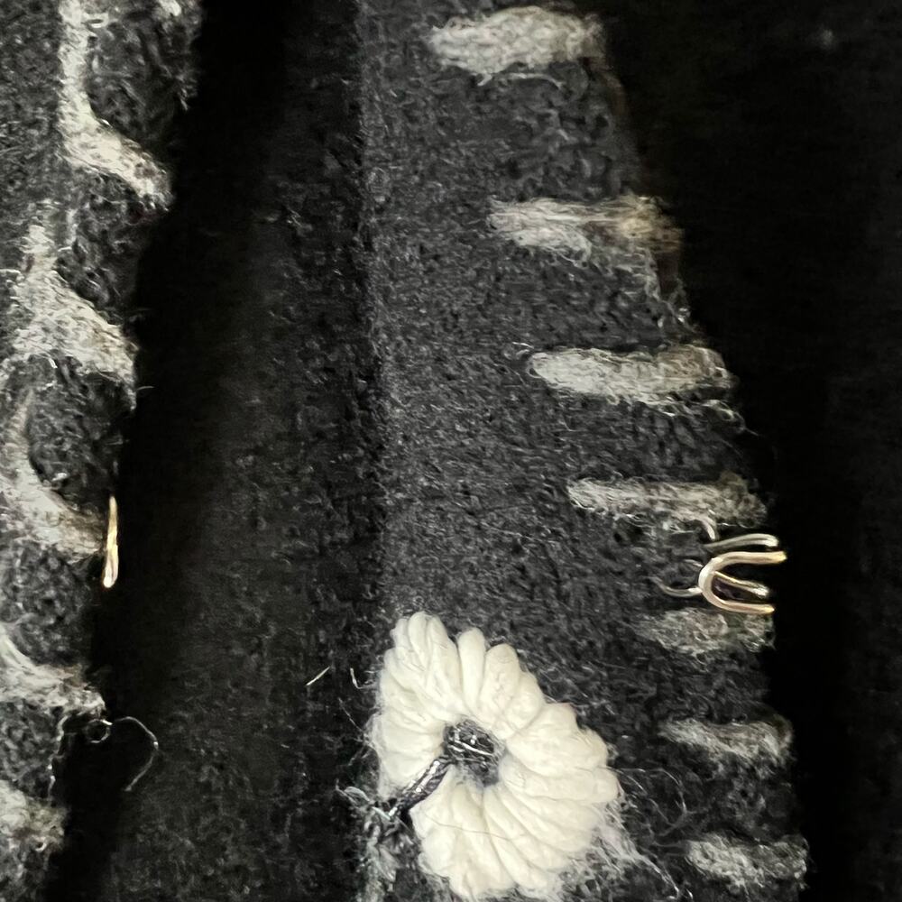Deane & White Wool Embroidered Cardigan Sweater Black & White - Picture 5 of 7